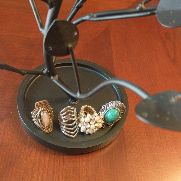 Jewelry Tree - Picture 3 of 4